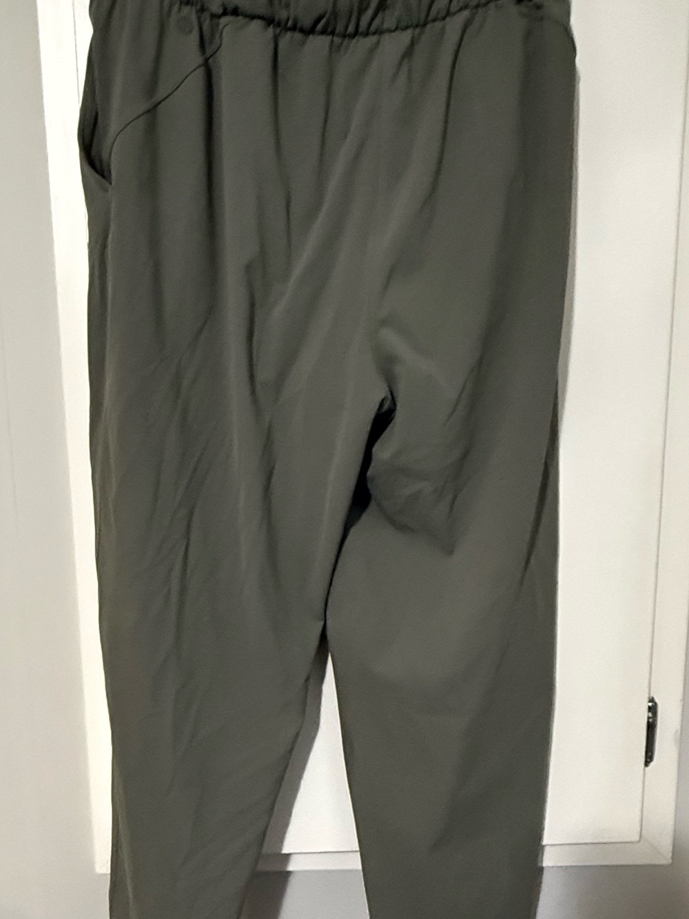 132. lululemon athletica Luxtreme On The Fly Grey Sage Track Joggers Size 8 - Picture 7 of 8